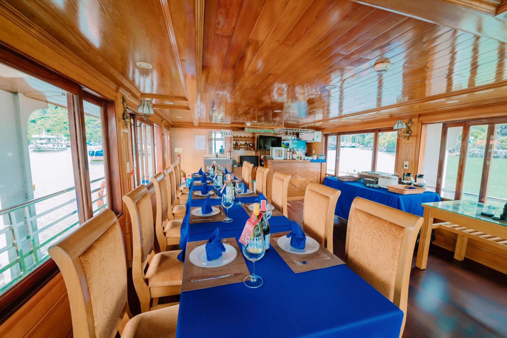 Hotel Venezia Boutique Cruises - Catba Island Chan Chau Esterno foto