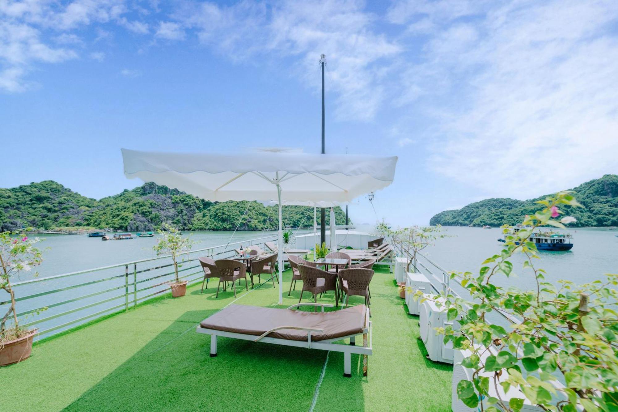 Hotel Venezia Boutique Cruises - Catba Island Chan Chau Esterno foto